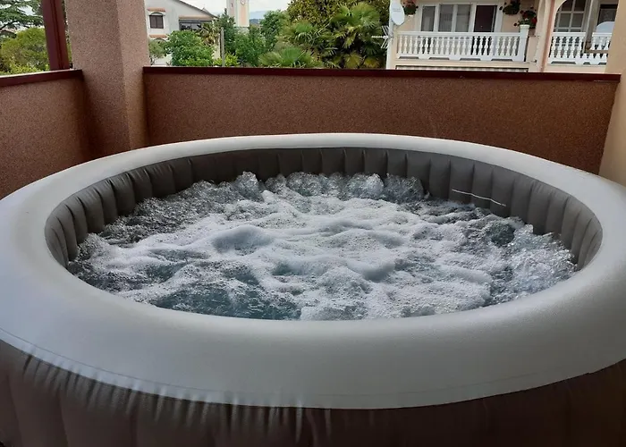 Mila With Whirlpool Apartment *