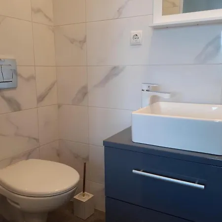 Mila With Whirlpool Апартаменты Малинска